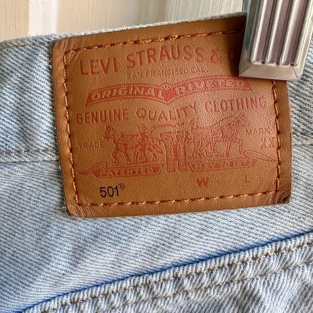 Levi’s 501 High Rise Cutoff Denim Shorts | Light Wash | W26 - Picture 7 of 10